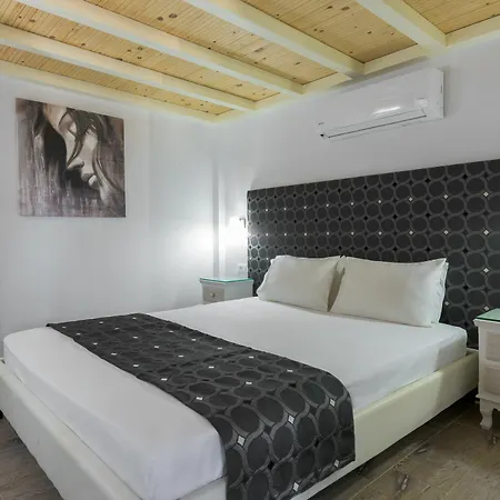 Vlycha & Apartment Lindos (Rhodes)
