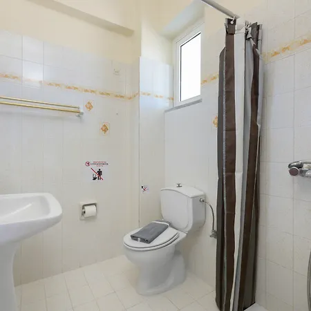 Vlycha & Apartment Lindos (Rhodes)